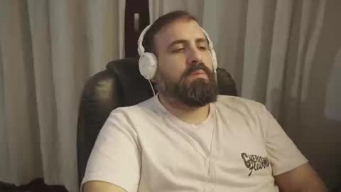 Snapshot of dicristalino chatting on May 19, 2026, 1:56 am Cristian Dipolino online show from May 19, 2026, 1:56 am