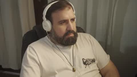 Snapshot of dicristalino chatting on June 7, 2026, 9:51 pm Cristian Dipolino online show from June 7, 2026, 9:51 pm