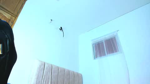 Snapshot of diego__cruz chatting on October 12, 2025, 12:59 pm Diego online show from October 12, 2025, 12:59 pm