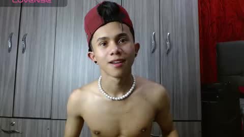 Diego Sanx01 online show from December 17, 2024, 11:27 pm