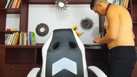 diegowesker online show from February 1, 2025, 8:05 pm