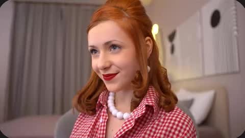 Sophie online show from March 10, 2025, 3:41 pm