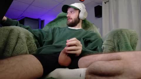 Snapshot of digbicknik chatting on May 20, 2026, 6:08 am digbicknik online show from May 20, 2026, 6:08 am