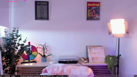 Snapshot of digitalkisses chatting on May 8, 2026, 8:25 pm Estef Ger online show from May 8, 2026, 8:25 pm