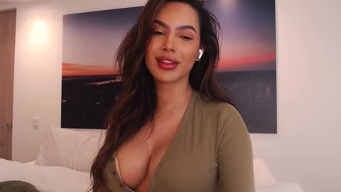 Diiione online show from March 8, 2026, 2:04 am