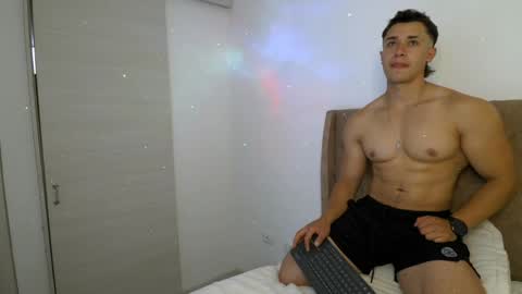 Dilan Coy online show from April 7, 2026, 8:53 pm