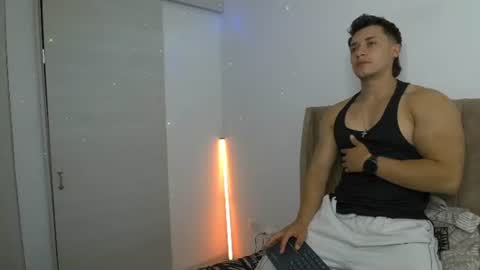 Snapshot of dilan_coy chatting on July 4, 2026, 10:16 pm Dilan Coy online show from July 4, 2026, 10:16 pm