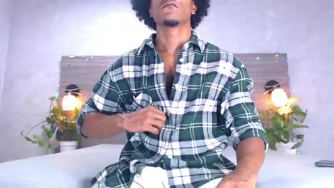 dilan_hall online show from May 15, 2026, 11:34 pm