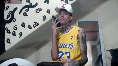 Snapshot of dilan_reyes1 chatting on May 2, 2026, 4:23 pm Dilan reyes1 online show from May 2, 2026, 4:23 pm