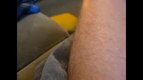 Dilf online show from December 1, 2025, 7:13 am