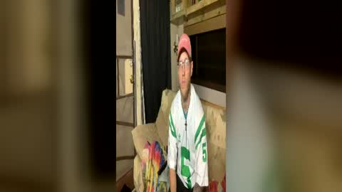 Snapshot of dilf_96 chatting on June 13, 2026, 2:53 am Daddy online show from June 13, 2026, 2:53 am
