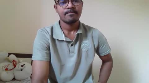 dilip_09 online show from September 15, 2025, 2:22 am