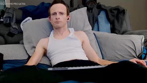 Dilldough405 online show from November 7, 2025, 10:04 am