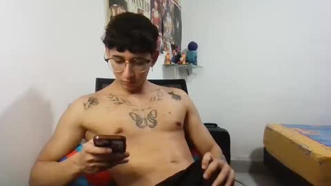 dillom420 online show from January 31, 2025, 4:03 am