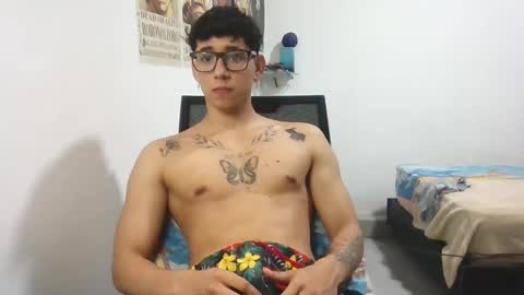 dillom420 online show from March 5, 2025, 1:42 am