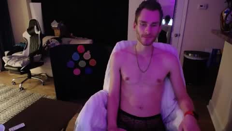 Snapshot of dimitri_4793 chatting on January 29, 2025, 7:04 am Meechii online show from January 29, 2025, 7:04 am