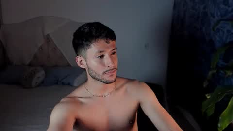 Fabian online show from November 10, 2025, 10:42 pm