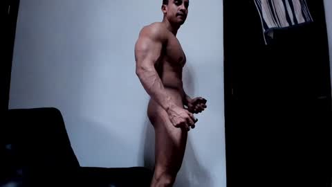 Snapshot of dimitriklein chatting on January 4, 2025, 4:43 pm dimitriklein online show from January 4, 2025, 4:43 pm