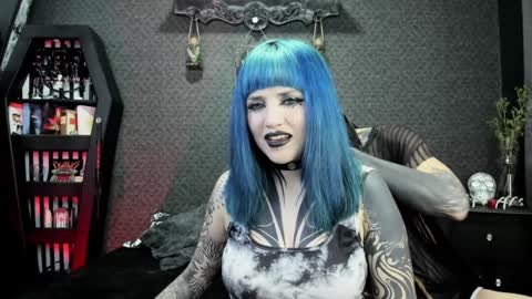 dimmuanddarkness online show from January 7, 2025, 5:22 am