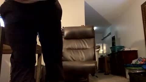 Snapshot of dimwit_ chatting on October 28, 2025, 10:01 pm dimwit_ online show from October 28, 2025, 10:01 pm