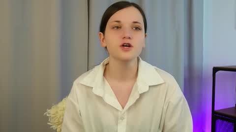 Rina online show from October 21, 2025, 4:24 am