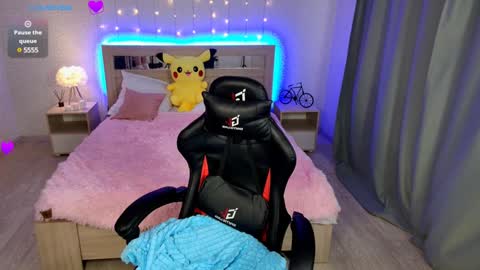 Dina online show from February 1, 2025, 9:00 am