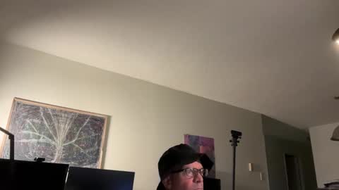 dinger773 online show from March 26, 2026, 1:33 am