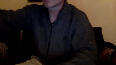 Snapshot of dinnerout1111 chatting on January 1, 2025, 1:37 am dinnerout1111 online show from January 1, 2025, 1:37 am