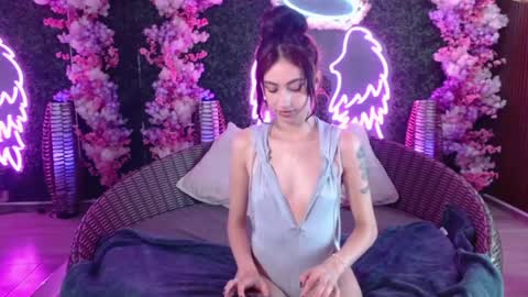 Snapshot of dione_lake chatting on June 1, 2026, 1:02 pm Dion online show from June 1, 2026, 1:02 pm