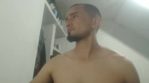 Snapshot of dionisus34 chatting on March 9, 2025, 4:49 am Fat ass skinny boy online show from March 9, 2025, 4:49 am