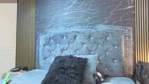 DIOSA online show from November 20, 2025, 9:14 pm