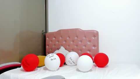 Snapshot of diosgriego3 chatting on February 15, 2026, 1:52 pm isa y romeo online show from February 15, 2026, 1:52 pm