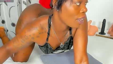 Snapshot of dip_chocolate chatting on May 1, 2026, 12:48 am chocolate online show from May 1, 2026, 12:48 am