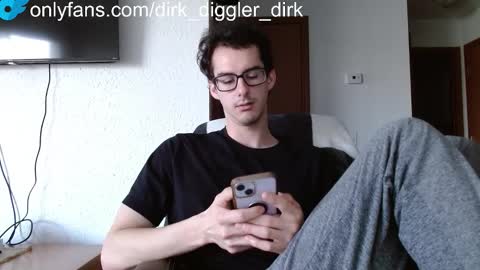 Dirk Diggler online show from February 15, 2026, 3:09 pm