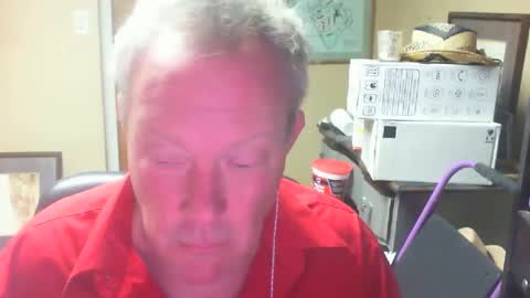 Snapshot of dirkpitt223 chatting on December 16, 2024, 2:15 am DirtkPitt Fun guy working online show from December 16, 2024, 2:15 am