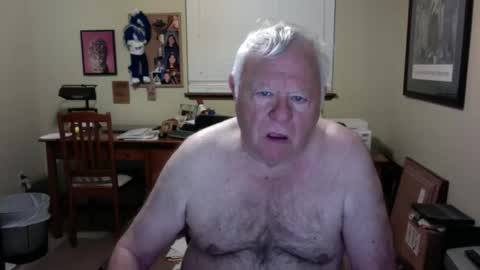 dirtrider195080438 online show from May 14, 2026, 12:12 pm