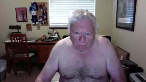 dirtrider195080438 online show from May 28, 2026, 4:26 pm