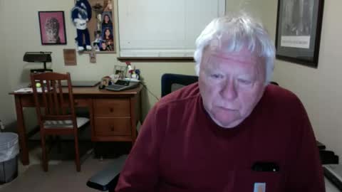 dirtrider195080438 online show from May 31, 2026, 5:37 am