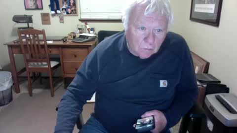 Snapshot of dirtrider195080438 chatting on June 14, 2026, 4:25 am dirtrider195080438 online show from June 14, 2026, 4:25 am