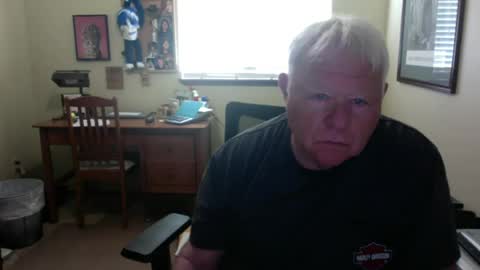 Snapshot of dirtrider195080438 chatting on June 26, 2026, 5:28 pm dirtrider195080438 online show from June 26, 2026, 5:28 pm