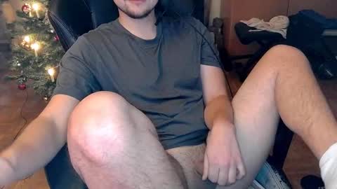 Snapshot of dirty_fun_boy chatting on December 21, 2024, 8:43 pm dirty_fun_boy online show from December 21, 2024, 8:43 pm