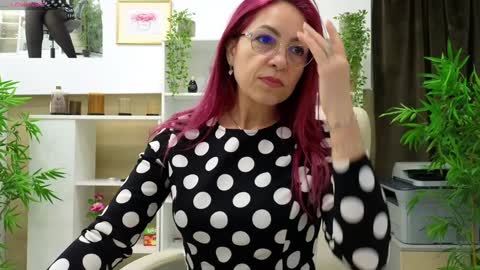 dirty_mature online show from January 20, 2025, 6:31 am