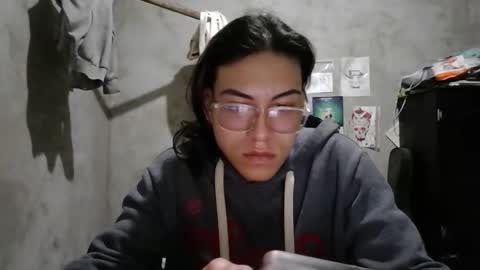 Snapshot of dirty_model chatting on April 28, 2026, 3:22 am dirty model online show from April 28, 2026, 3:22 am