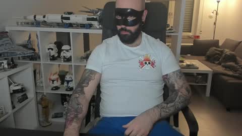 Robert online show from January 12, 2025, 10:12 pm