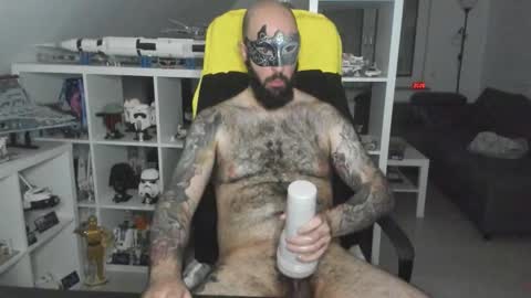 Robert online show from October 17, 2025, 6:32 pm