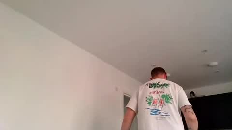 Snapshot of dirtylondon729 chatting on July 30, 2026, 1:21 pm Exhibitionist Ben online show from July 30, 2026, 1:21 pm