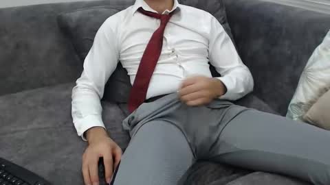 dirtyybooyy77 online show from November 2, 2025, 11:18 pm