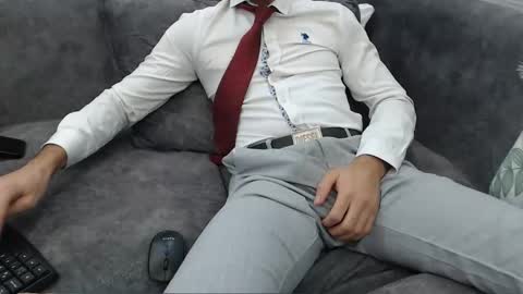 dirtyybooyy77 online show from November 9, 2025, 7:01 pm