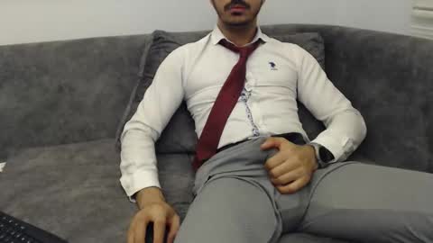 dirtyybooyy77 online show from May 16, 2026, 11:03 pm