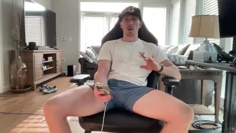 JustinDulgeXXX online show from April 18, 2026, 9:59 pm